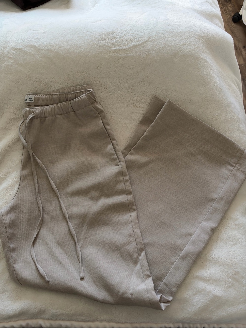Abercrombie & Fitch Light Beige Drawstring Joggers
